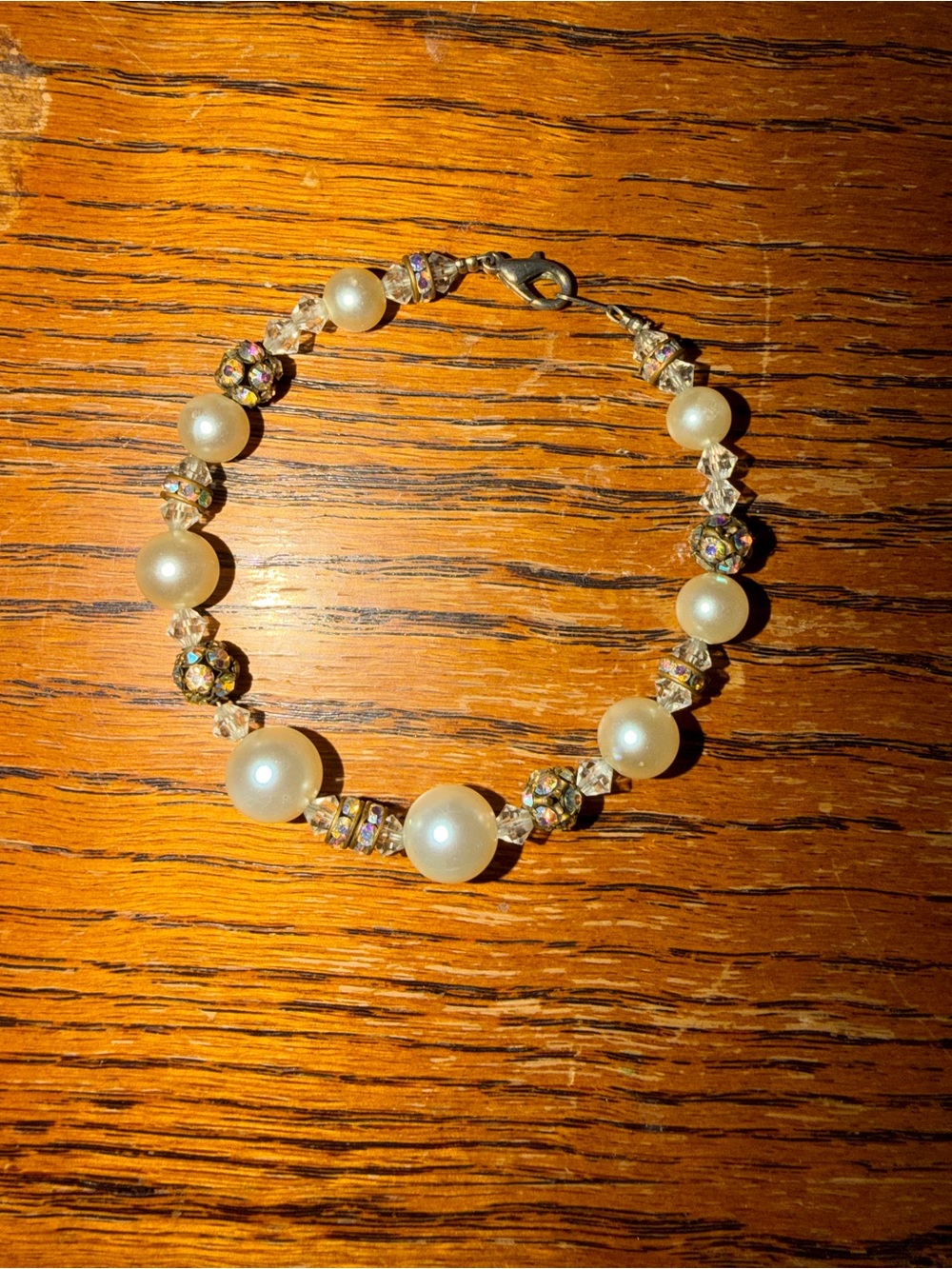 Classic Pearl and Crystal Beaded Bracelet - White Pearls